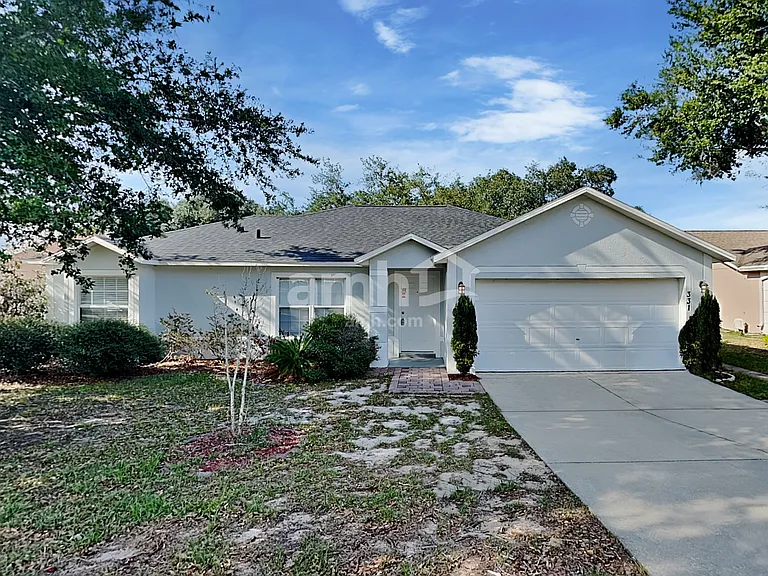 331 Valley Edge Dr — Photo 1