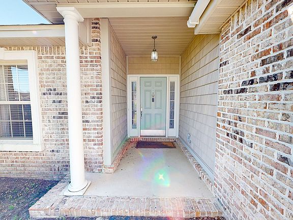 2nd image of 516 Sprucepine Rd
