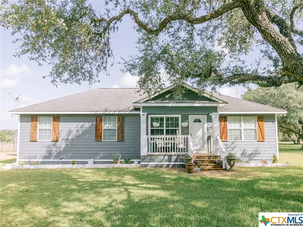 92 John Wayne Trl, Victoria, TX 77905