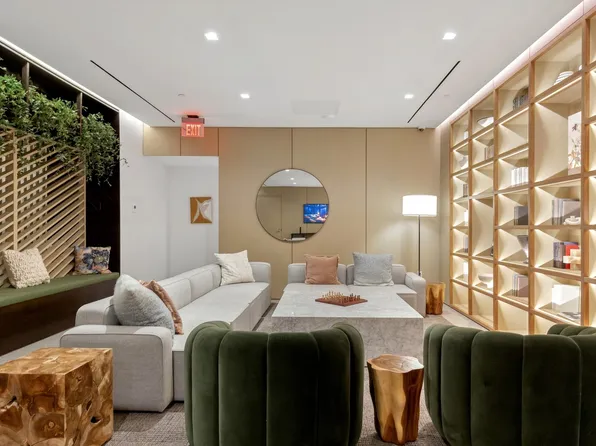 215 West 28th Street 11D image 15 of 16