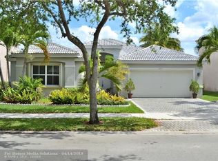 4251 Laurel Ridge Cir, Weston, FL 33331