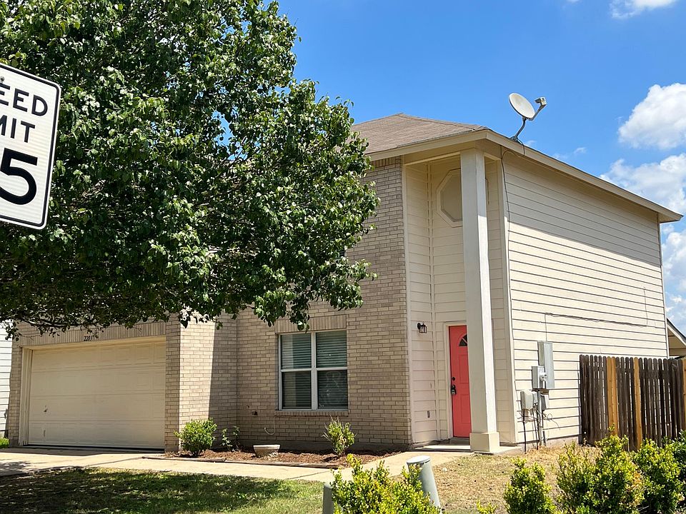 1st image of 2203 Bluebonnet Dr