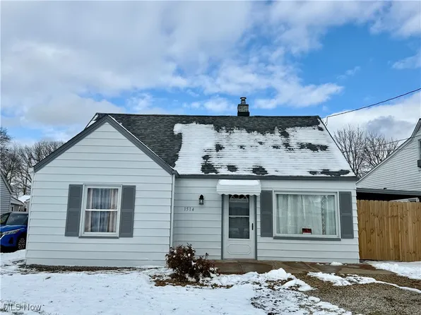 1514 Thalia Ave, Youngstown, OH 44514