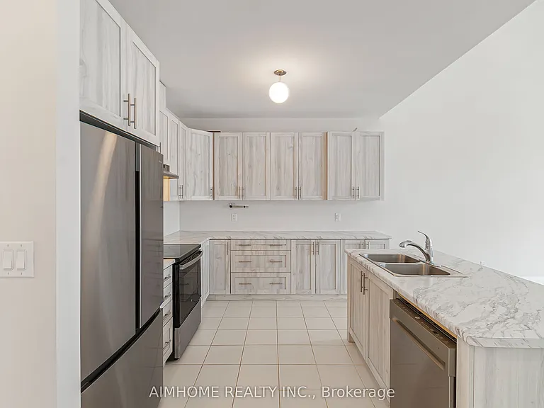 6 Prescott Cres — Photo 3