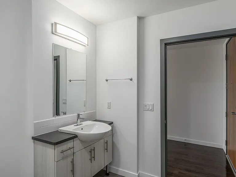 Greenwood Place Apartments — Photo 30