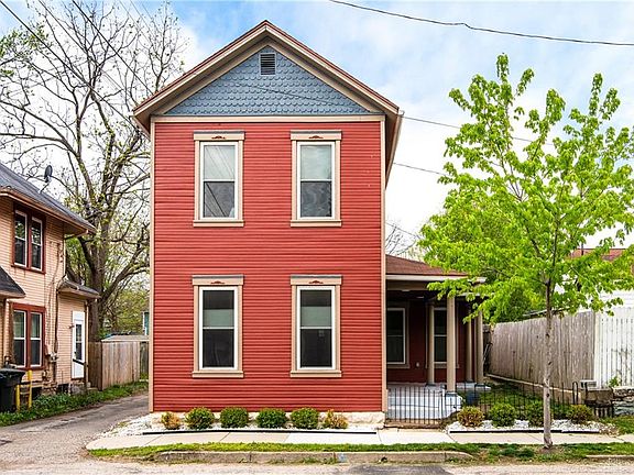 2nd image of 117 Johnson St