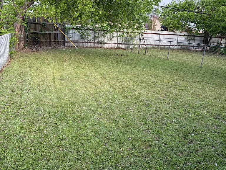 302 Bonnie Dr #A — Photo 19