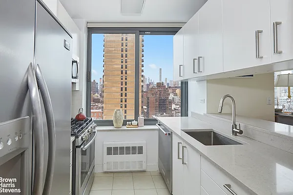 Rented by Brown Harris Stevens | media 2