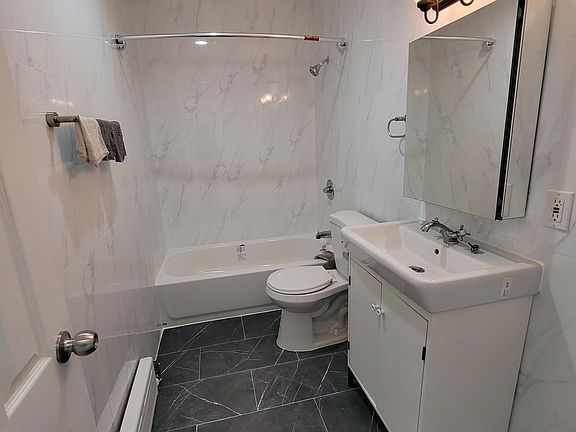 3rd image of 15123 34th Ave Floor 2
