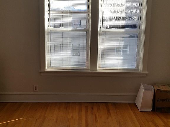 3rd image of 4727 N Lawndale Ave Rear 3R