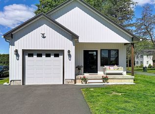 21 Birge Avenue, Windsor Locks, CT 06096
