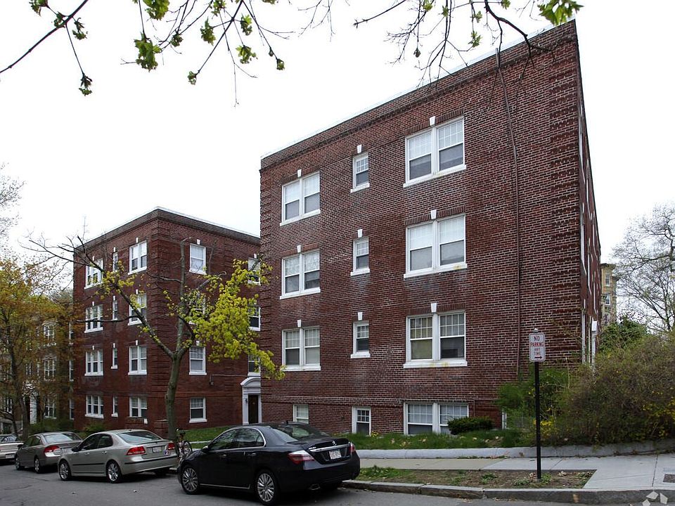 1st image of 24 Fairbanks St #24.3