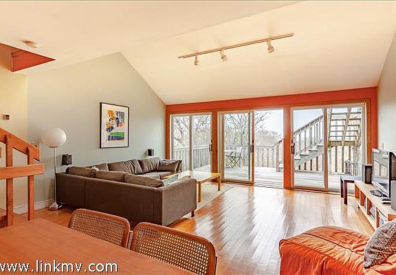 4th image of 4 Sandcastle Ln