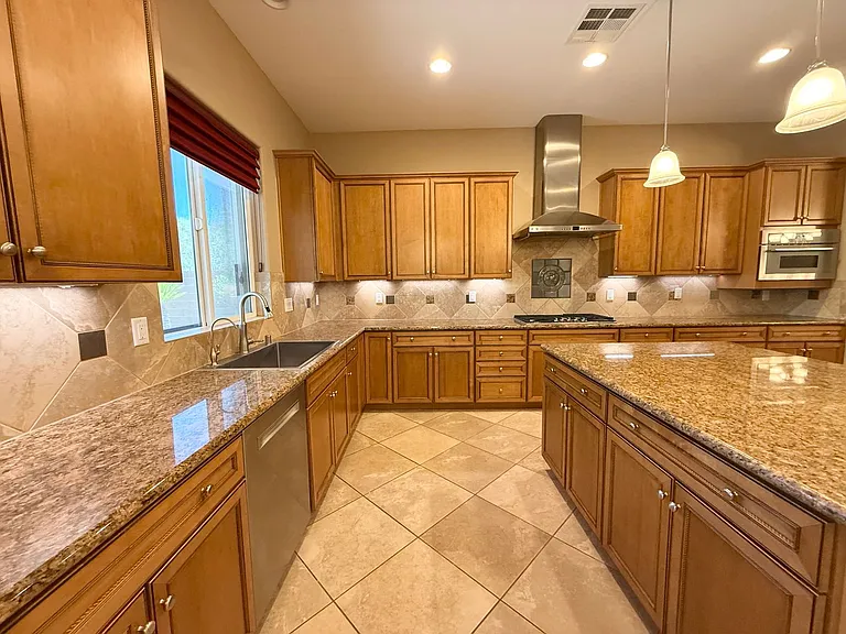 11556 Bohemian Forest Ave — Photo 7