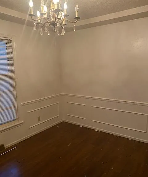 9711 Elm Ave — Photo 3