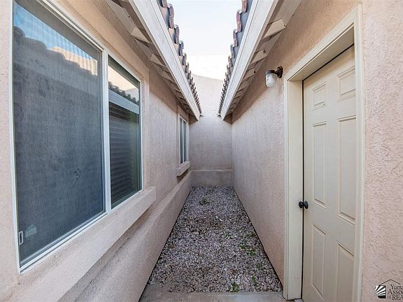 4th image of 3140 S Brand Lee Way