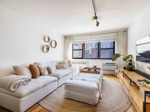140 7th Ave APT 5G, New York, NY 10011