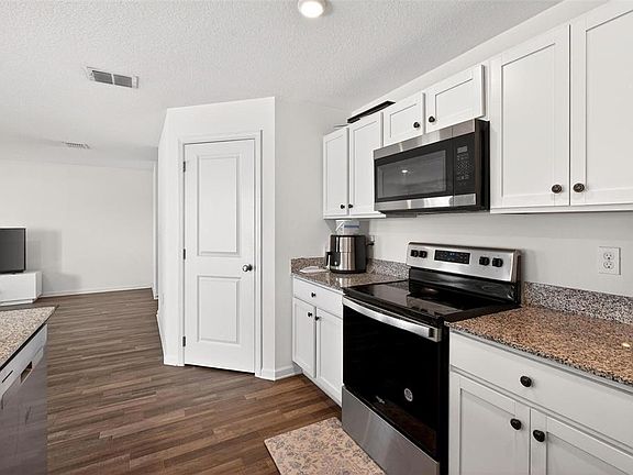 3rd image of 1665 Minnesota Rd