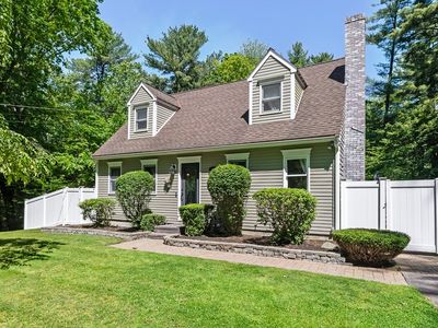 132 Pine St, East Bridgewater, MA, 02333