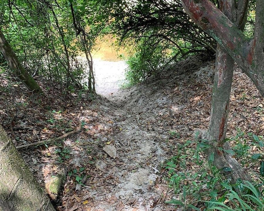 2nd image of Riverline Rd