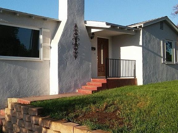 4th image of 25125 Prospect Ave