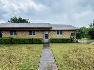 204-206 Romana Circle, Hewitt, TX 76643