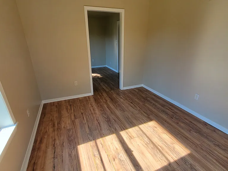 4002 Rosedale Ln — Photo 4