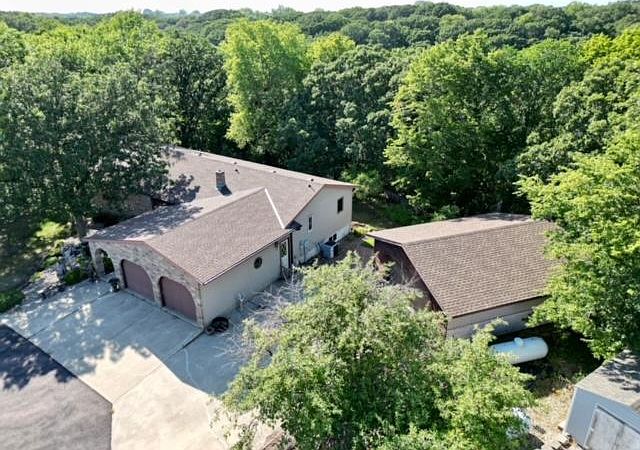 1st image of 120 Oakwood Dr