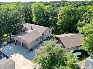 120 Oakwood Dr, Redwood Falls, MN 56283