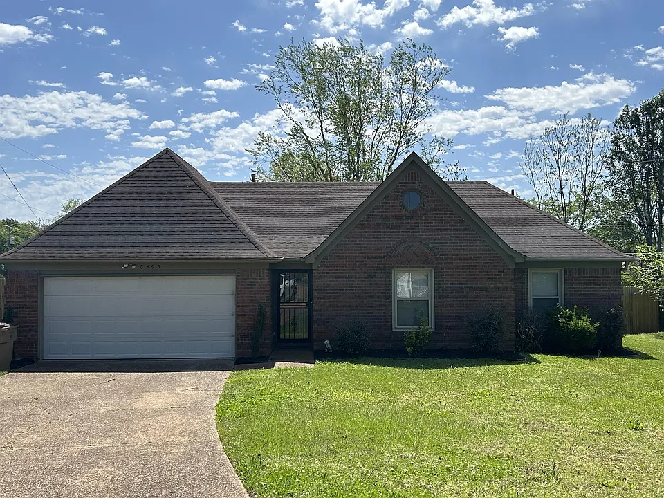 6495 Saddleback Cir