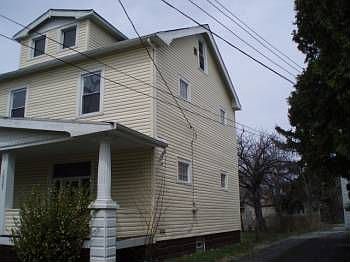 2nd image of 10203 Aetna Rd