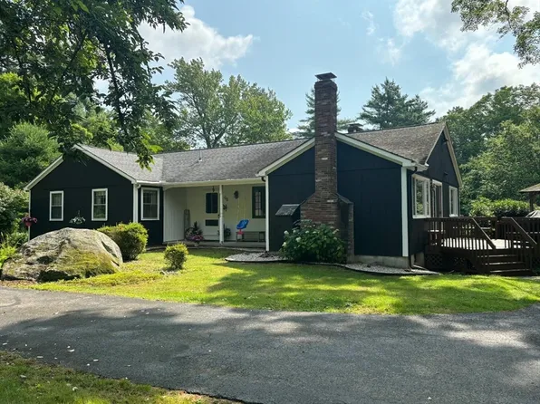 98 Hollow Rd, Brimfield, MA 01010