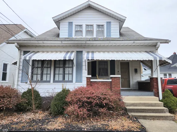 310 W South St, Shelbyville, IN 46176