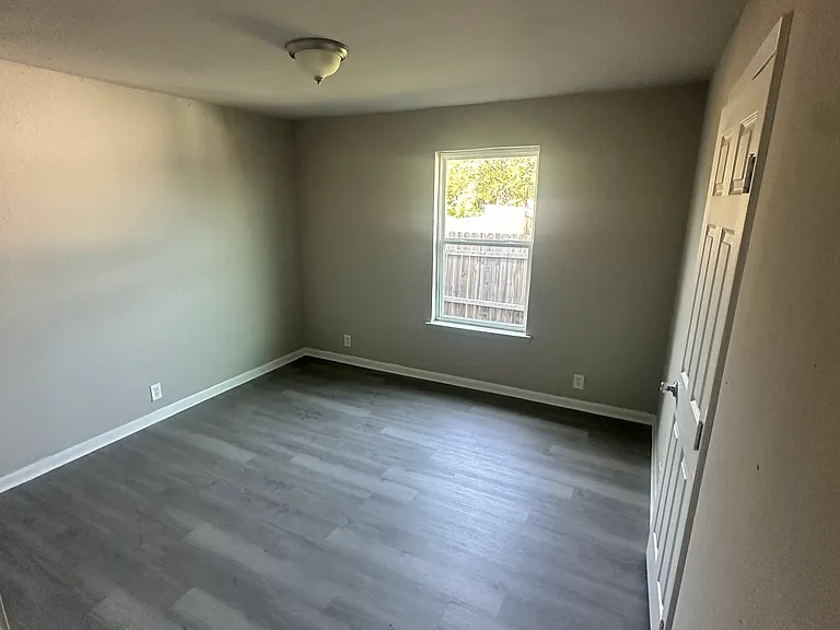 1105 Apache Ridge Rd — Photo 8