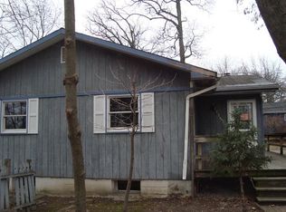 131 Elm Ave, Mundelein, IL