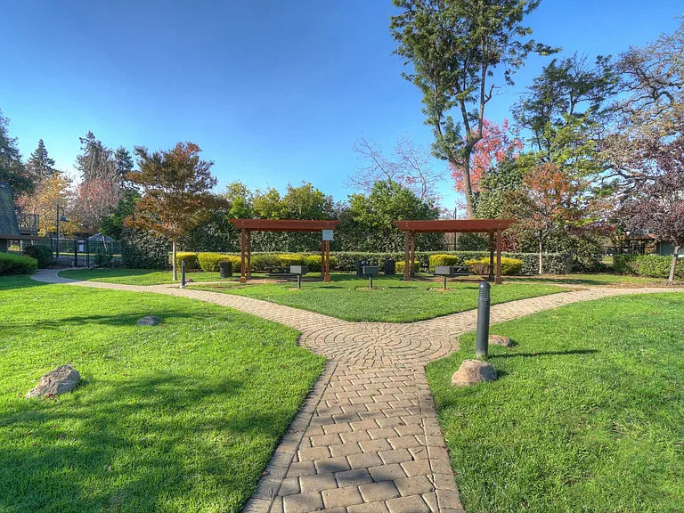 234 Escuela Ave — Photo 3