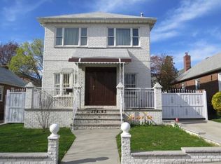 17443 Gladwin Ave, Flushing, NY 11365