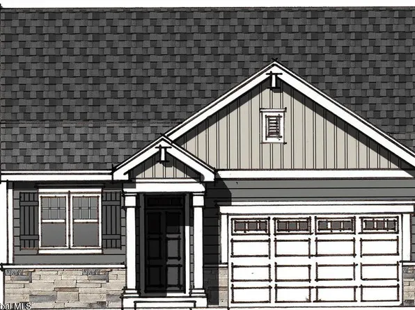 42 Daintree Drive, Saratoga Springs, NY 12866