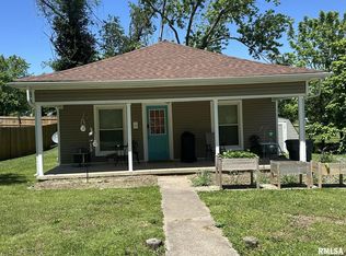 710 Ridge St, Carterville, IL 62918