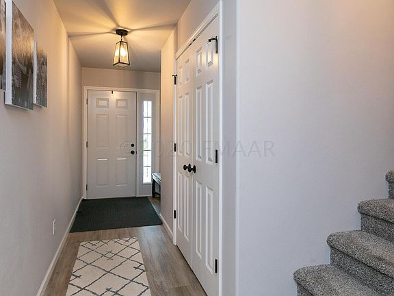 2nd image of 808 Cathy Dr W