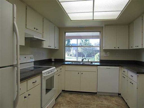 4th image of 4254 Eastwood Dr