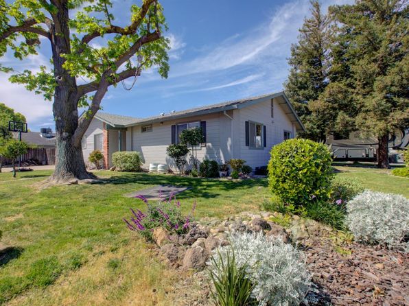 621 Dixie Ln, Ripon, CA 95366