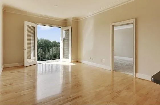 2277 Peachtree Rd NE — Photo 8