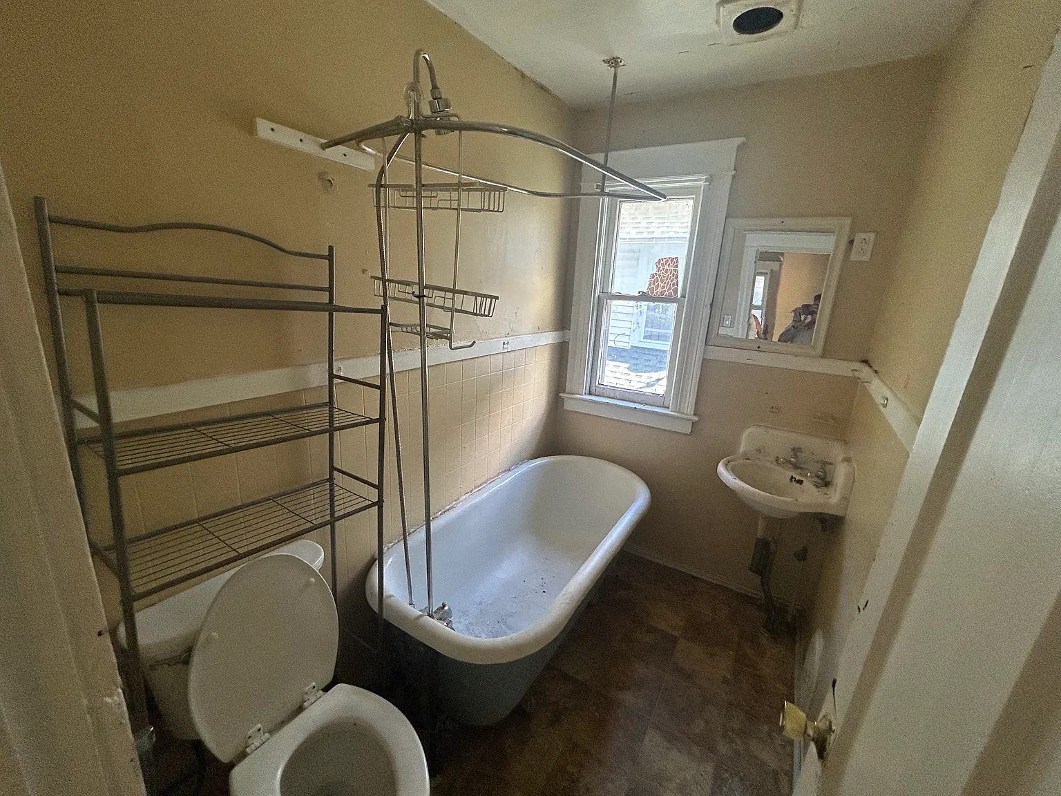 2 bed, 980 sqft, $1,400 — Photo 3