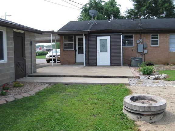 3rd image of 2401 Westchester Dr