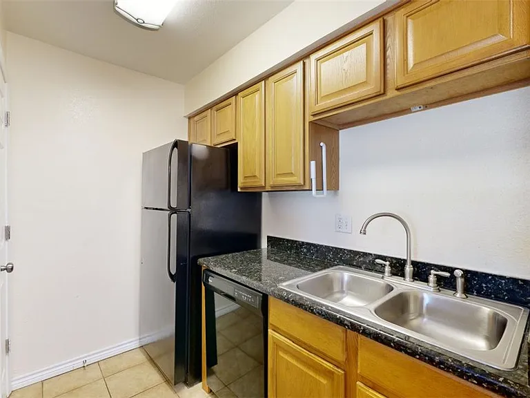 904 University Oaks Blvd #97 — Photo 17