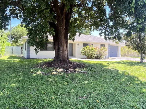 2222 NW 3rd Ave, Boca Raton, FL 33431