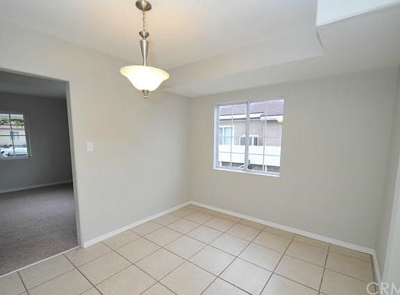 5th image of 2846 N Crescent Ave