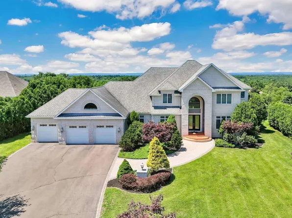 26 Sunrise Lane, South Windsor, CT 06074