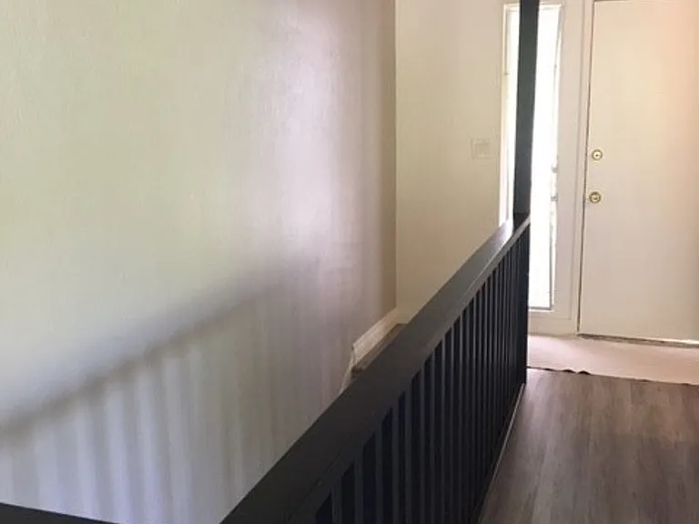 871 Park Ave — Photo 5